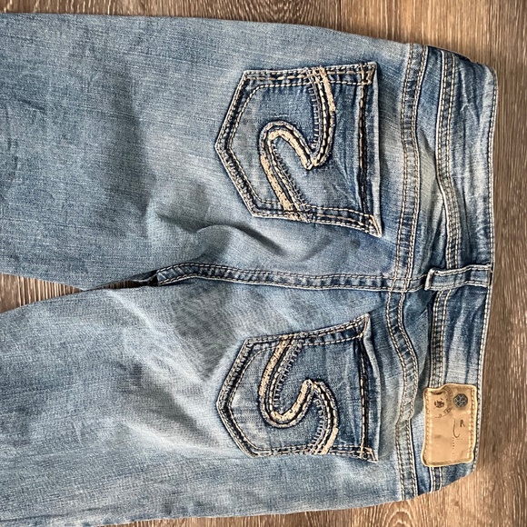 Suki mid rise boot cut silver jeans - Picture 5 of 7